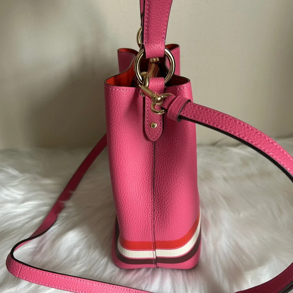 Coach‎ Small Town Bucket Bag Confetti Pink Pebble Leather Shoulder Bag Excellent